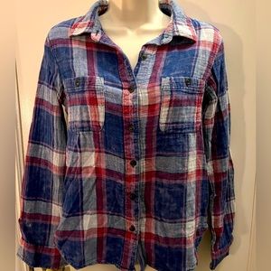 Mudd button down plaid blouse
